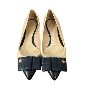 TORY BURCH Aimee Bow Flat Beige Black Size 6.5 Leather Professional Workwear